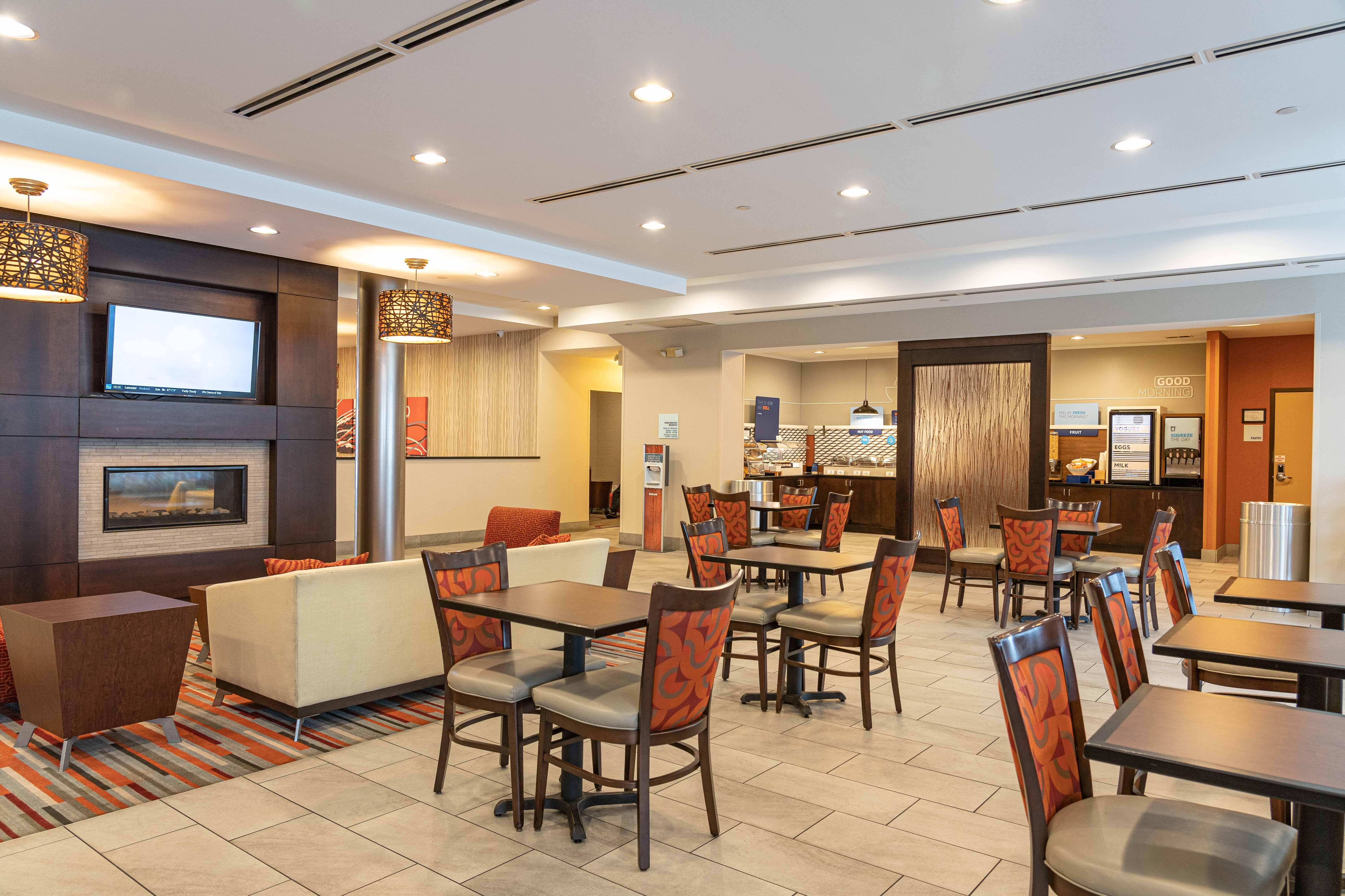 Holiday Inn Express & Suites Columbus - Easton Area By Ihg Gahanna Екстериор снимка